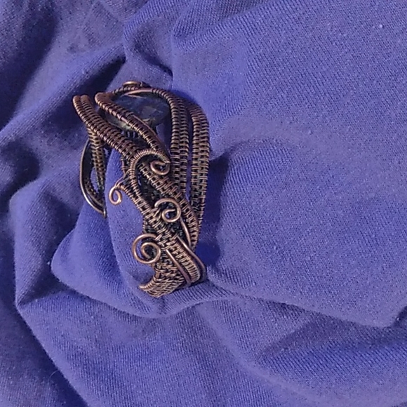 Handcrafted wire wrapped bracelet - Picture 3 of 3